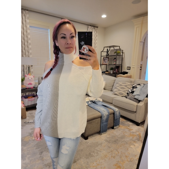 Fantastic Fawn Color Block Cold Shoulder Turtleneck Sweater - Picture 7 of 7